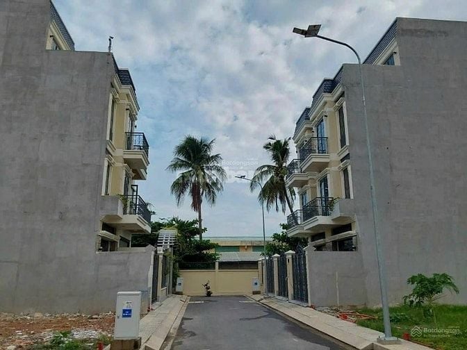 DUY NHẤT 30 NỀN KDC HỒNG LONG, GIÁ F0 CHƯA QUA ĐẦU TƯ,SHR ĐƯỜNG 6M 