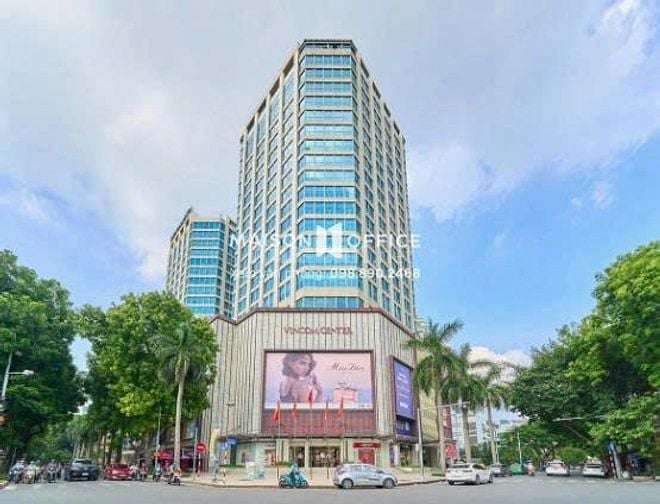 Bán đất mặt phố Bà Triệu, DT 550 m2, mặt tiền cực rộng, vị trí rất đẹp