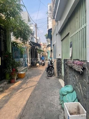 4,85tỷ Nhà hẻm ba gác 3x10,5 ( nở hậu 6,5m ) Sổ đẹp Hoàn công