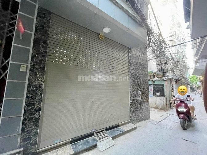 VĨNH PHÚC Đội Nhân 35m² _ ngõ thông thoáng rộng rãi, gần đường ô tô.