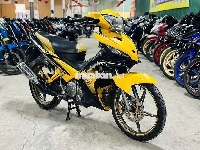 XE MÁYTHANH TÙNG_EXCITER 135 CÔN TAY MÀU VÀNG ĐEN