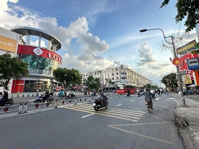 Tòa Chdv Lotte Nguyễn Văn Lượng - 27 Phòng - 180m²(6.6x26) 143m² - 5 T