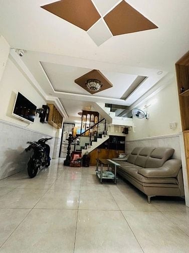 Nhà Duy Tân, Phú Nhuận siêu giá 3 tỷ 260 triệu còn thương lượng