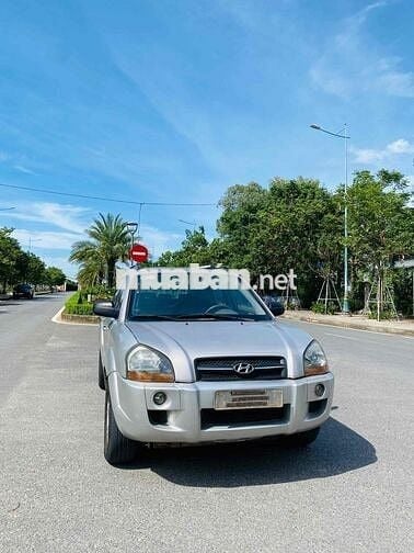 Hyundai Tucson 2009 2.0 AT - 120000 km