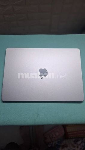 Bán Macbook M2 8G/256GB, 2024, . Giá 17tr