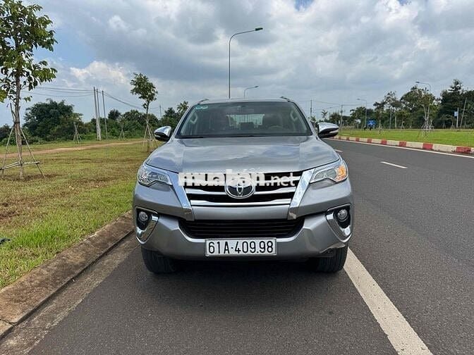 Toyota Fortuner 2017 2.4G 4x2 MT - 97000 km