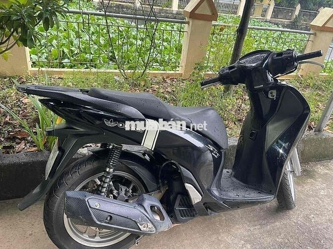 Lên đời mình muốn bán Sh2015 đen đăng kí 2016
