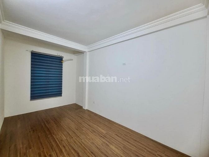 Cần bán nhà ngõ Hoà Bình, giá 7.8 tỷ, hơn 56m2x2Tầng