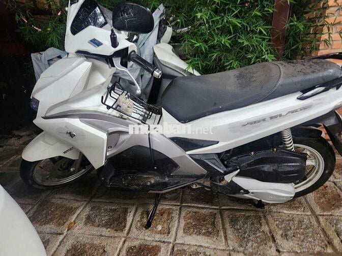 Xe Airblade trắng 2017 dư ko dùng nên bán lại