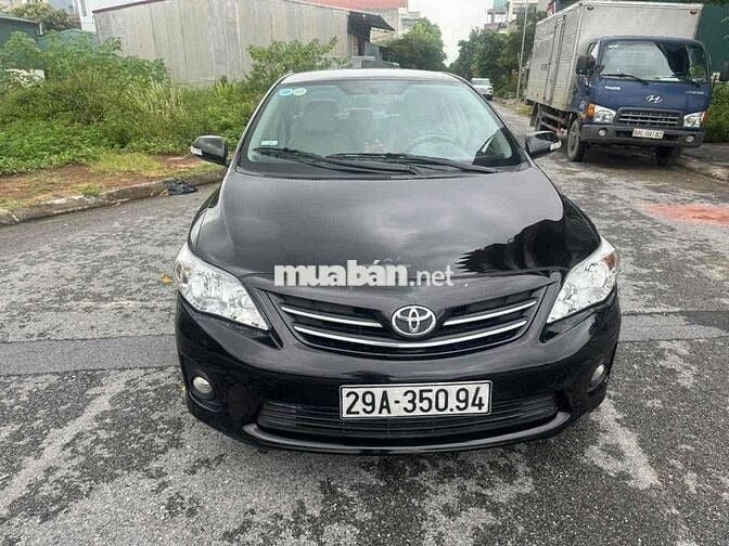 Toyota Corolla Altis 2011 1.8G AT - 16000 km