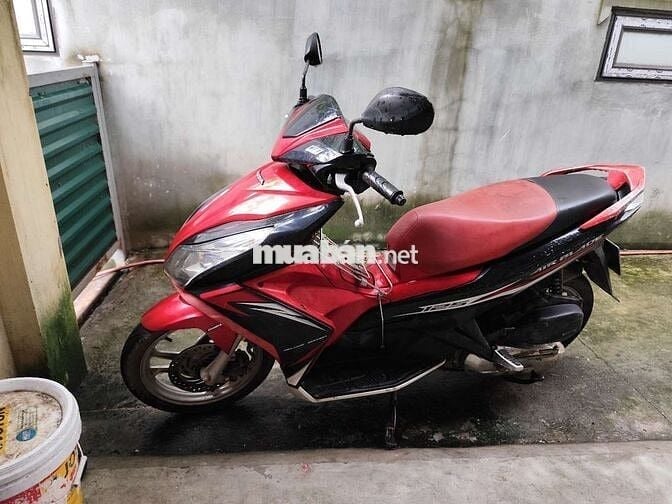 Xe Air Blade 125cc đang sử dụng hàng ngày