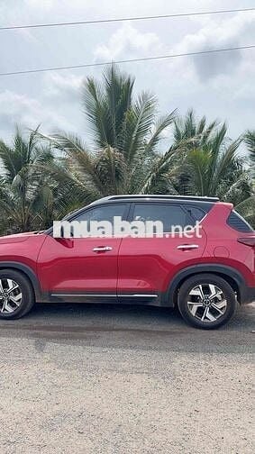 Kia Seltos 2023 - 23000 km