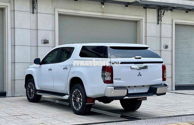 Triton 2023 đăng ký t7/2024 4x2 AT - 7000 km