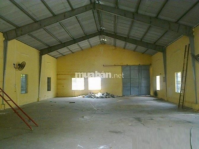 Kho xưởng 2000m2 MT Quốc lộ 22 gần Ngã 4 An sương  giá 140tr/thg.