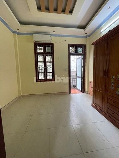 Cho thuê nhà 4 tầng 4 ngủ tại Tân Lạc, Đại La 