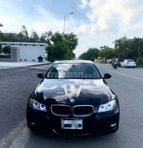 Dư dùng Bán rẻ BMW 320i 2012 Zin rất đẹp. Hoặc đổi xe lớn hơn!