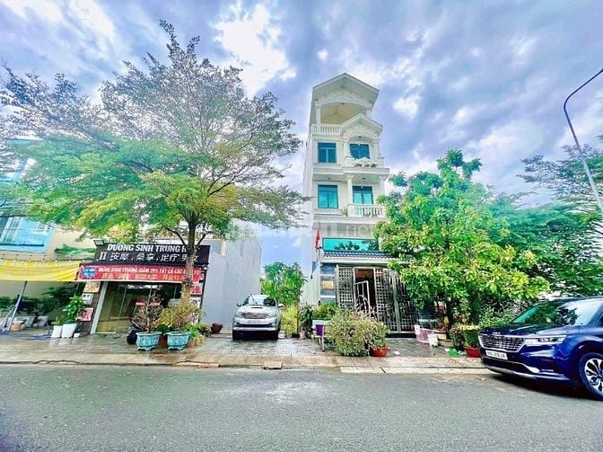 Chuyển nhượng gấp 130m2 full thổ cư, sổ hồng riêng, gần KCN Poyeun 2