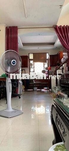 Chính chủ bán nhà Dương Văn Bé, 40m2, 5 tầng, phân lô ô tô tránh, lô g