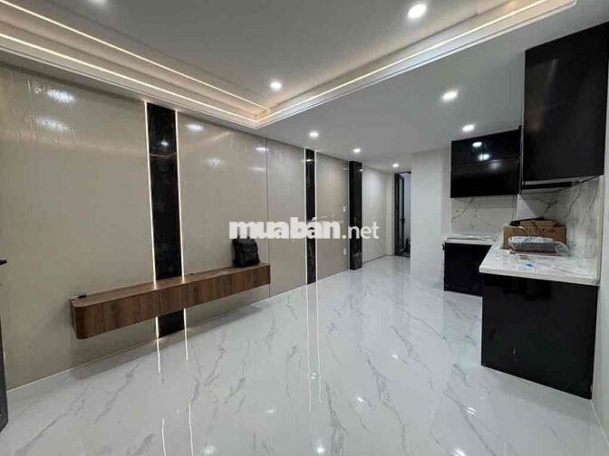 Nhà mới xây 4 tầng, siêu đẹp, dọn vào ở ngay