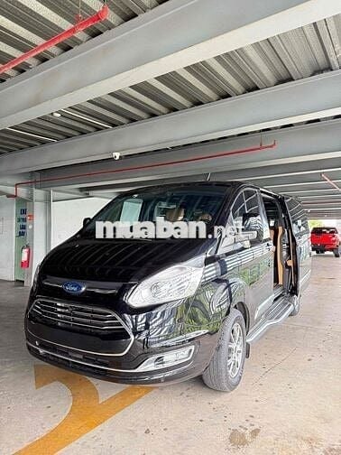 Ford Transit 2019 Limousine rất đẹp hỗ trợ vay 70%