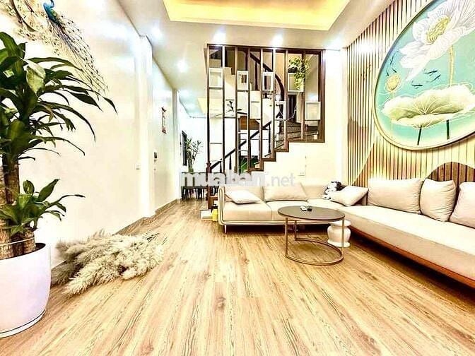NHÀ ĐẸP - FULL NỘI THẤT - DIỆN TÍCH RỘNG -ĐỦ CÔNG NĂNG - GÀN CHỢ DÂN S