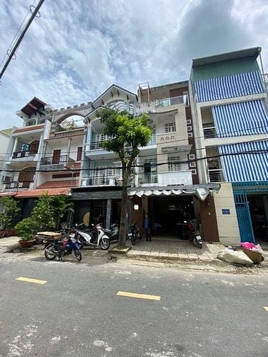 Nhà MTNB Khu Tên Lửa sát công viên dt 5x20m nhà 3.5 tấm giá 11.2 tỷ TL