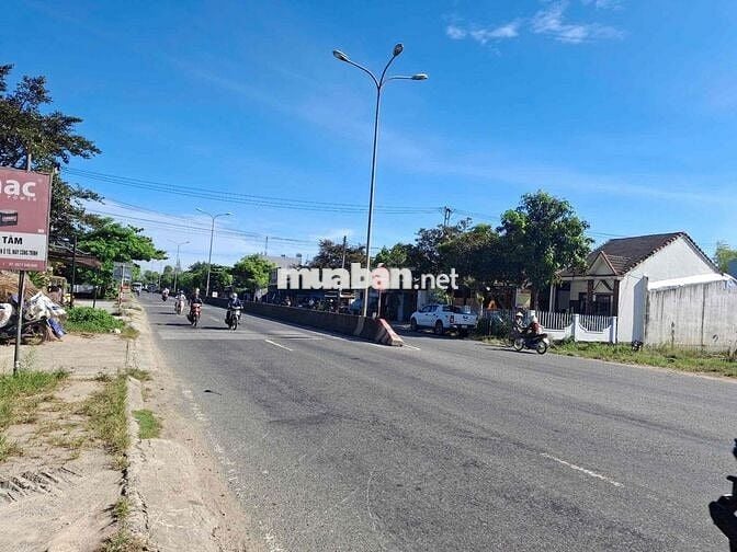 LÔ ĐẤT VỊ TRÍ ĐẮC ĐỊA - TRUNG TÂM XÃ BÌNH PHỤC. THĂNG BÌNH, QUẢNG NAM