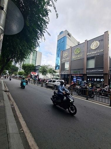 Siêu hiếm. MT Hai Bà Trưng- 12,2 X 20m CN 215m2.5T-HĐT 185tr/T-  107tỷ
