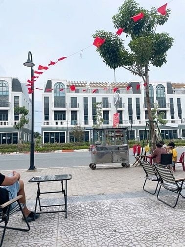 TUYỂN DỤNG - NHÂN VIÊN QUẢN LÝ HỒ SƠ