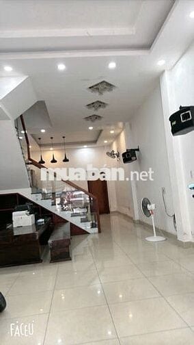 Nhà nguyên căn HXH p. TSN 4,4x15 3 lầu mới full nội thất