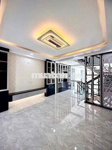 siêu phẩm ở Bình Tân, 4,5 tấm, có sân thượng, 4PN, đường 7m, giá TL