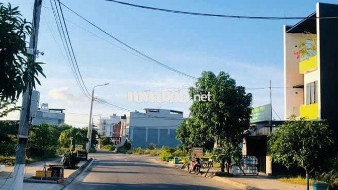 Chính chủ cần bán lô đất song song Võ Chí Công, ngay cầu Khuê Đông