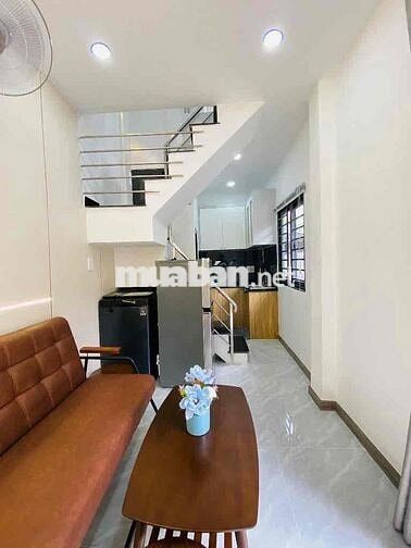 NHÀ CÓ LẦU 2TỶ MTKD NGUYỄN VĂN LƯỢNG SHR CẠNH LOTTE MART XE HƠI ĐẬU .