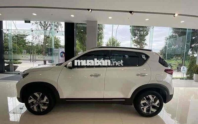 Kia Sonet 2022 Deluxe 1.5 AT - 15000 km