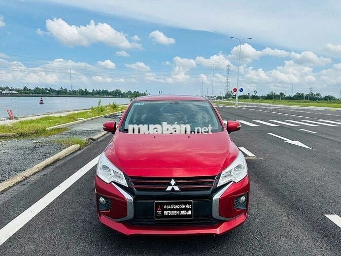 Mitsubishi Attrage Premium 2022