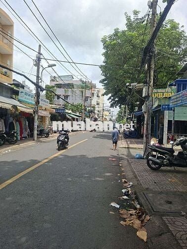 8,2 dg phú thọ hòa tỷ tl nhà 2 mt trước sau hẻm 8m  ,q tân phú