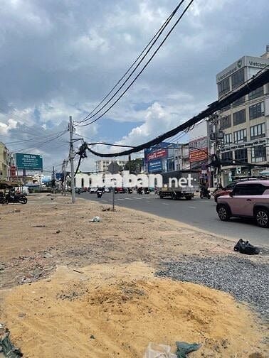 BÁN NHÀ ĐƯỜNG TRƯỜNG CHINH 4X18M LẦU, CÁCH MT 2 CĂN NGAY NGÃ TƯ 7 HIỀN