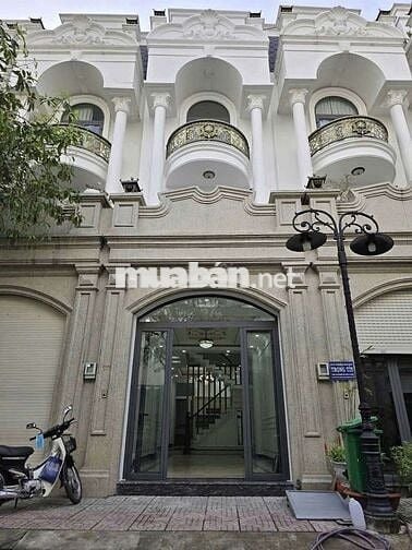 Nhà 1 trệt 3 lầu sân thượng hẻm 188 liên khu 4/5 BHH B bình tân