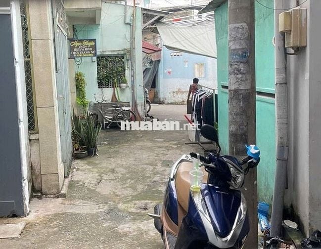 Nhà quận 7,cần bán gấp nhà ở quận 7 giá 4,5 tỷ