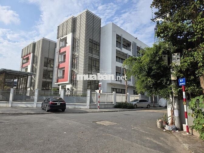 LÔ GÓC PHÚC LỢI 3TỶ7 - 47,1M  - HƯỚNG ĐÔNG NAM - TIỆN ÍCH BẠT NGÀN