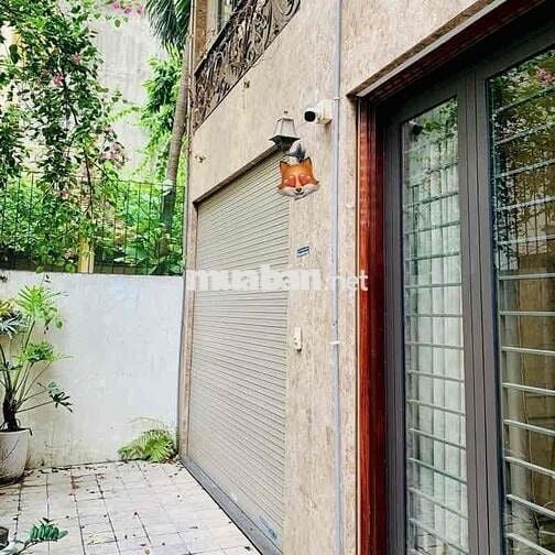 BÁN NHÀ ĐẸP 5 TẦNG Ở NGAY, GẦN HỒ TÂY