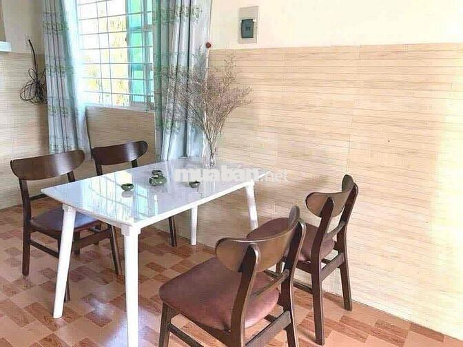 chính chủ cho thuê nhà giảm 2 tháng đầu, đủ nội thất có máy lạnh