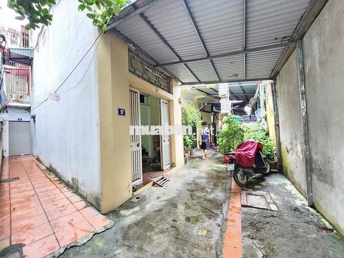BÁN NHÀ LÔ GÓC – PHỐ NGUYỄN KHOÁI – QUẬN HOÀNG MAI 🌟 Ô TÔ CÁCH 30M –