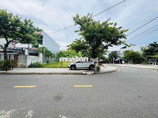 Lô góc 2 mặt tiền đường Phan Tốn- Ngũ Hành Sơn (8x20) view công viên