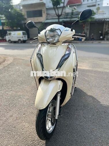 cần ra đi nhanh em lead 2018