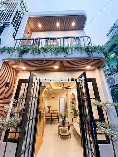 Cần bán gấp căn nhà. quốc lộ 13 phường 26. bình thạnh