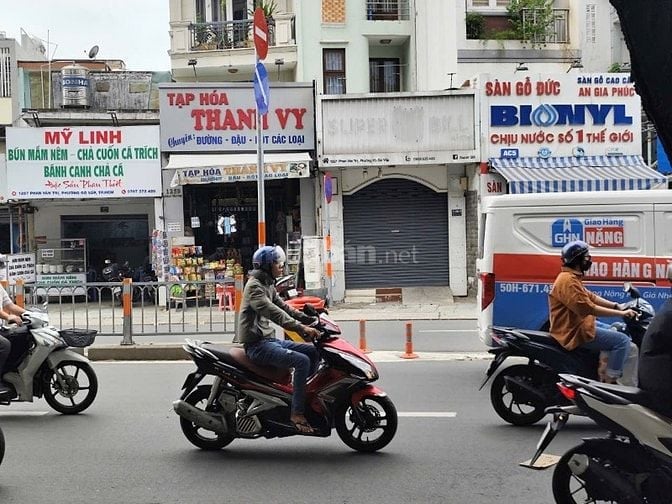Mặt bằng kinh doanh ngay trung tâm cityland + ngay ngã tư VIP