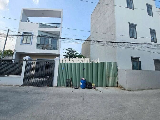 Đất gần BigC GO Dĩ An, phường Đông Hòa, TP Dĩ An.