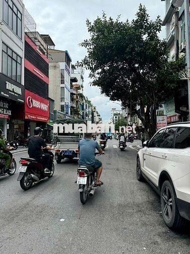 BẠCH MAI - EM HỌ MẶT PHỐ - MẶT NGÕ KINH DOANH - NGÕ RỘNG 3M-CHỈ 10,4TỶ