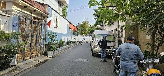 HẺM Ô TÔ 5 MÉT THÔNG SUỐT GIỐNG HÌNH BÀN CỜ